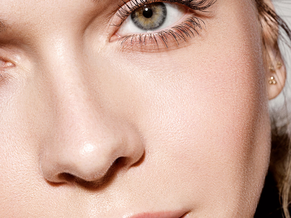 What to Look For in a Lash or Brow Serum