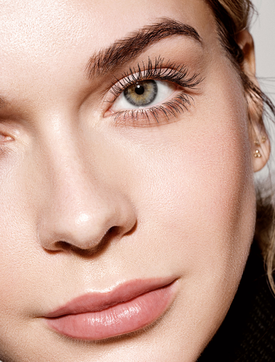 What to Look For in a Lash or Brow Serum